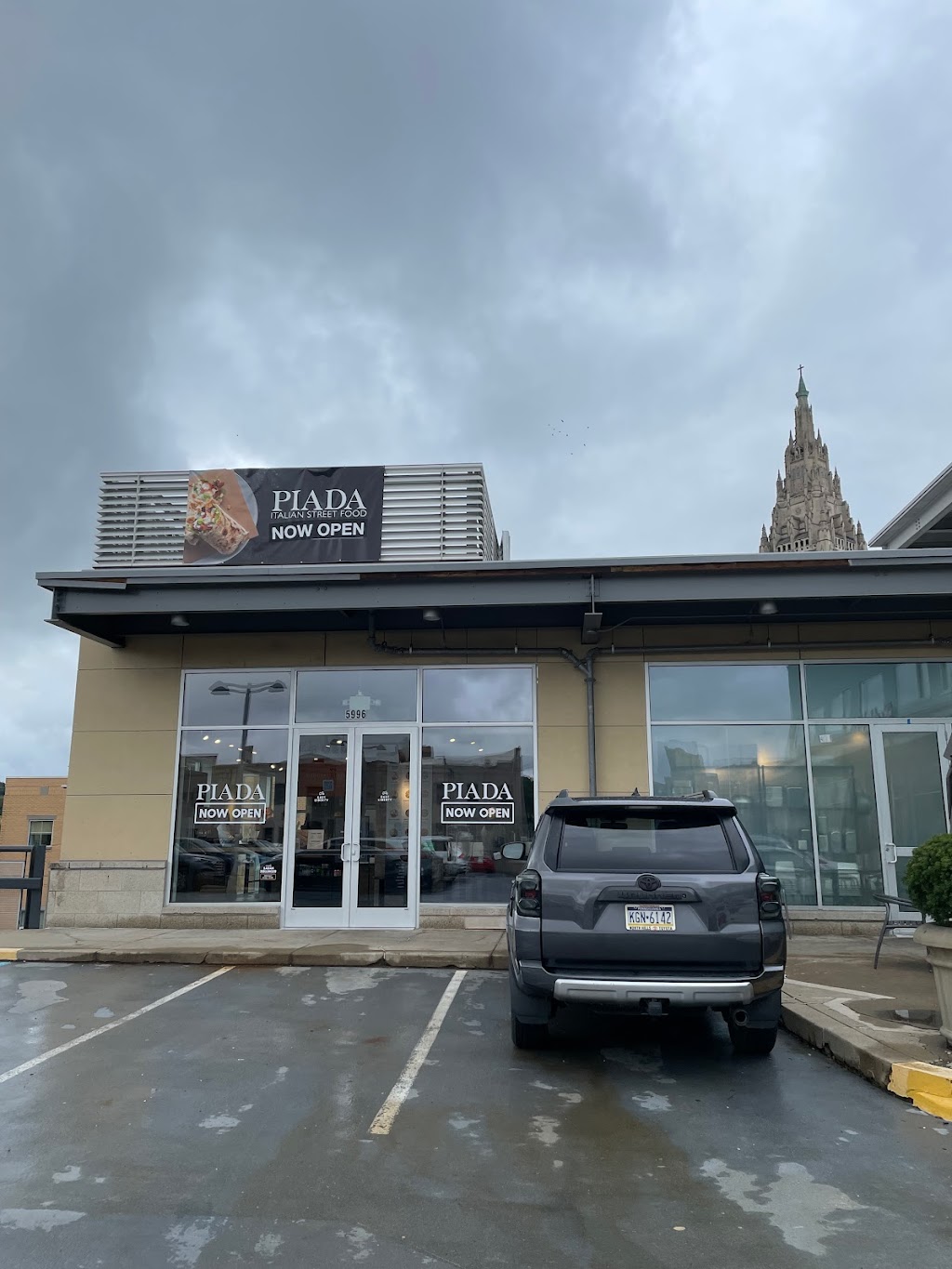 Piada Italian Street Food | restaurant | 5996 Centre Ave Suite 202, Pittsburgh, PA 15206, USA | 4126886234 OR +1 412-688-6234