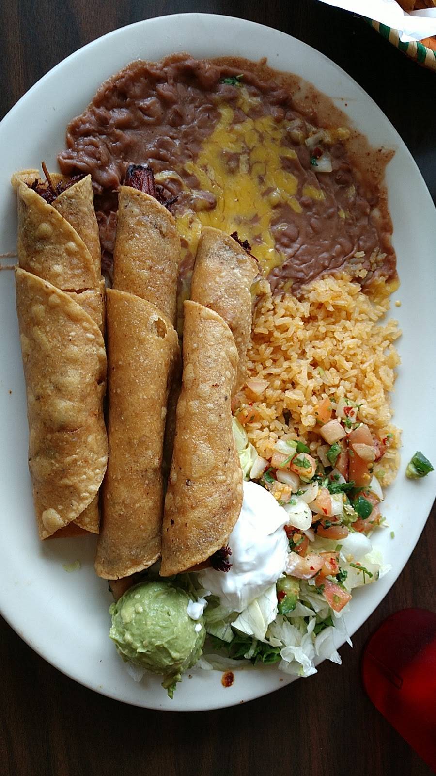 Leonardos Restaurant | restaurant | 5411, 13838 C F Hawn Fwy, Dallas, TX 75253, USA | 9722865578 OR +1 972-286-5578