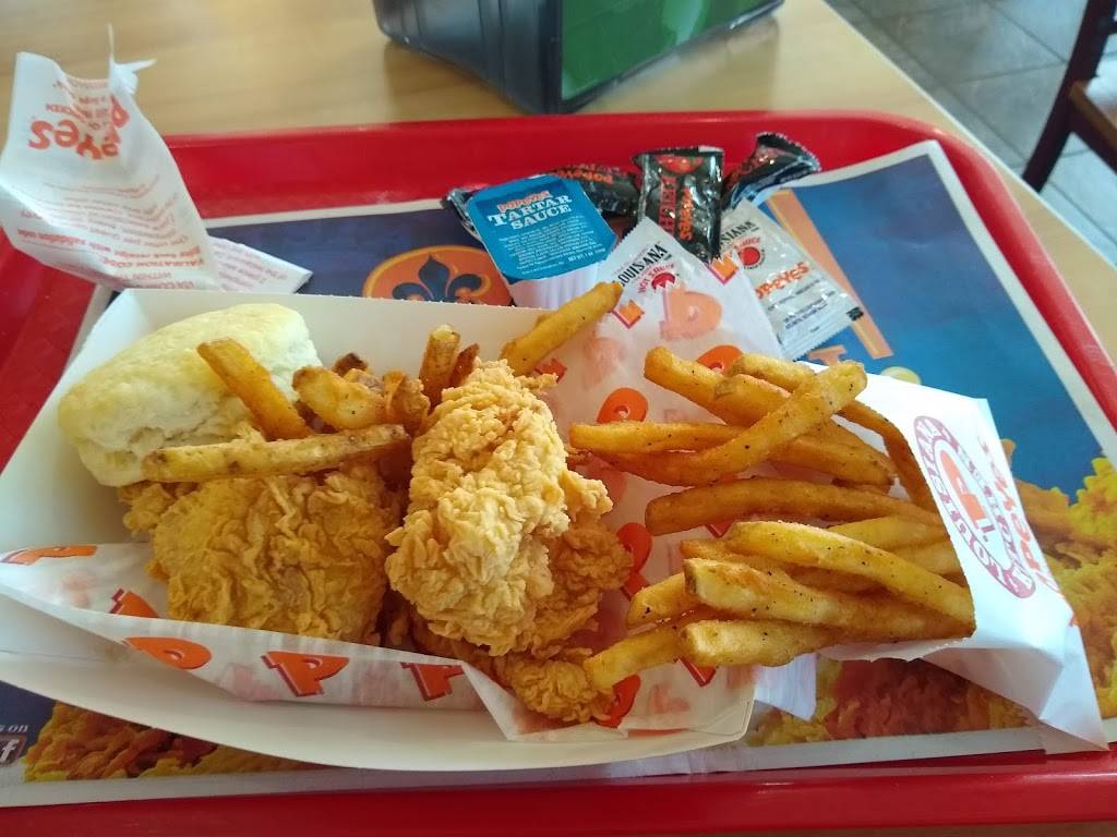 Popeyes Louisiana Kitchen | restaurant | 2100 W, M.L.K. Jr Blvd, Fayetteville, AR 72701, USA | 4799354665 OR +1 479-935-4665