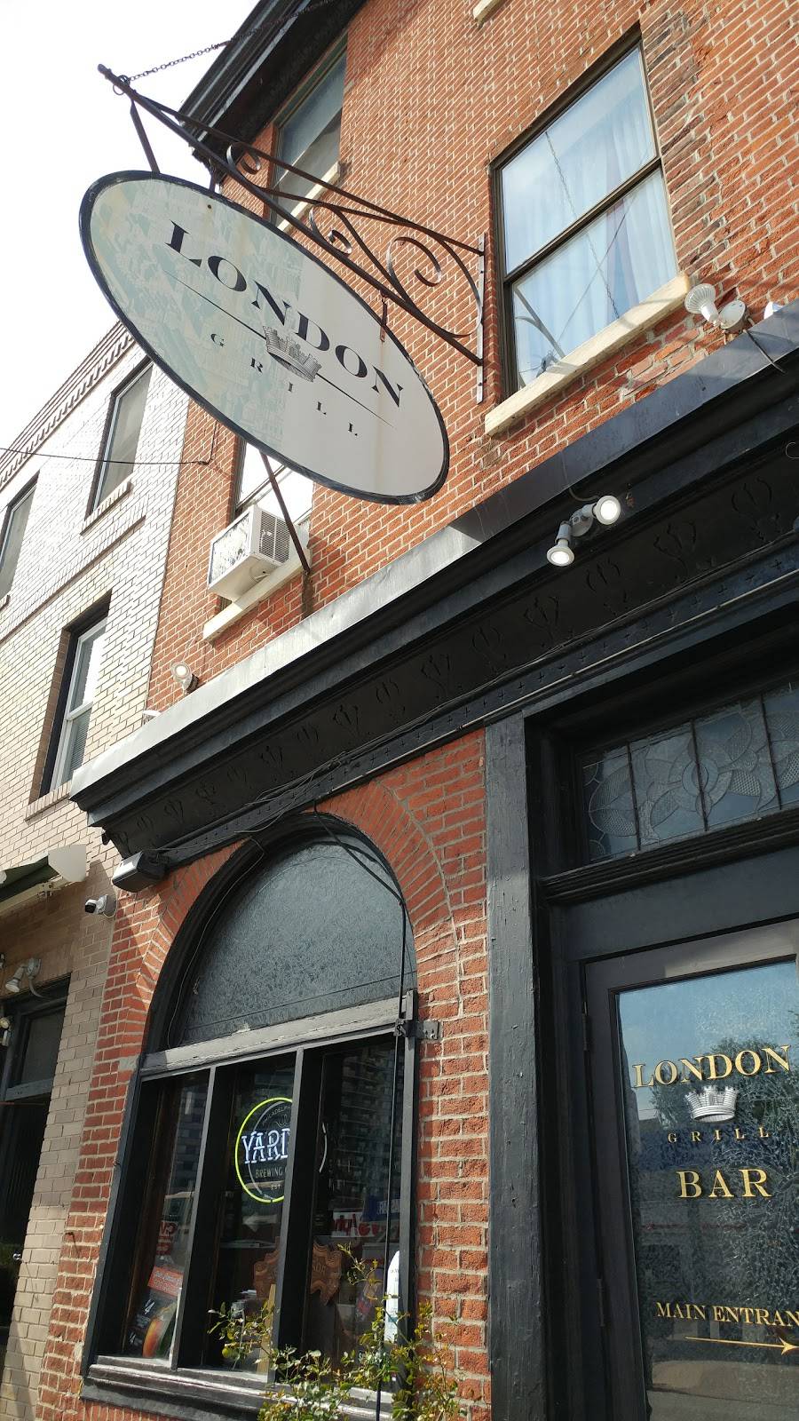 London Grill | restaurant | 2301 Fairmount Ave, Philadelphia, PA 19130, USA | 2159784545 OR +1 215-978-4545