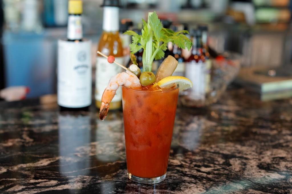 Speaks Clam Bar - Seafood - St Armands | restaurant | 29 S Boulevard of the Presidents, Sarasota, FL 34236, USA | 9412327633 OR +1 941-232-7633