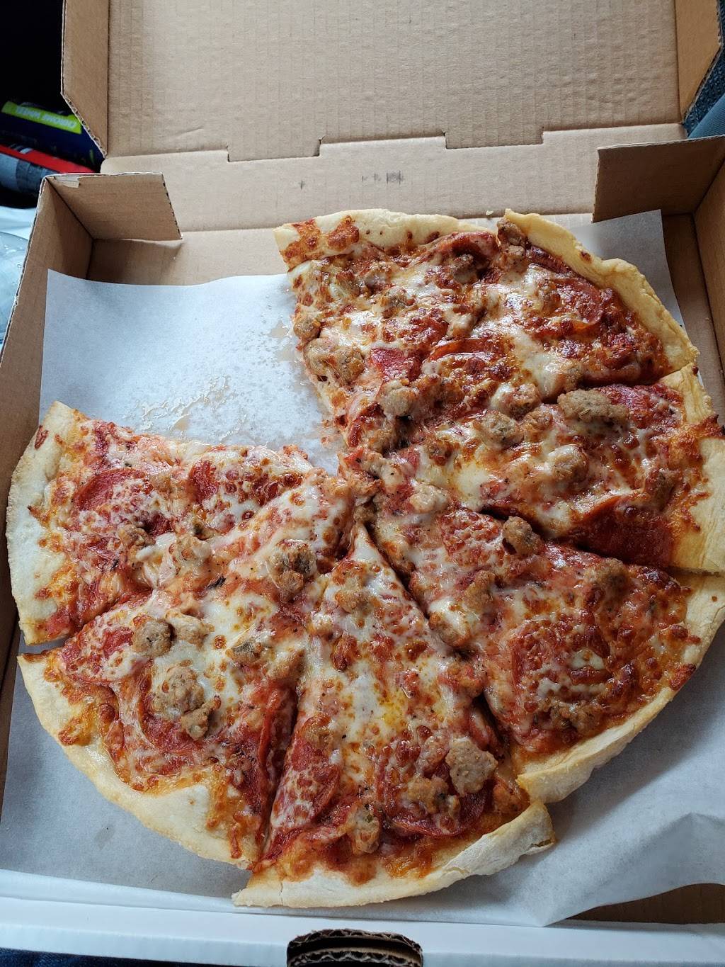 Pizza Bella | restaurant | 7346 Mentor Ave, Mentor, OH 44060, USA | 4405714050 OR +1 440-571-4050