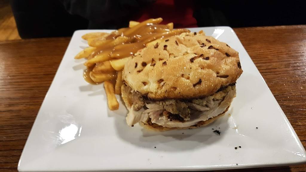 St. Thomas Roadhouse Bar and Grill | restaurant | 837 Talbot St, St Thomas, ON N5P 1E4, Canada | 5196372220 OR +1 519-637-2220