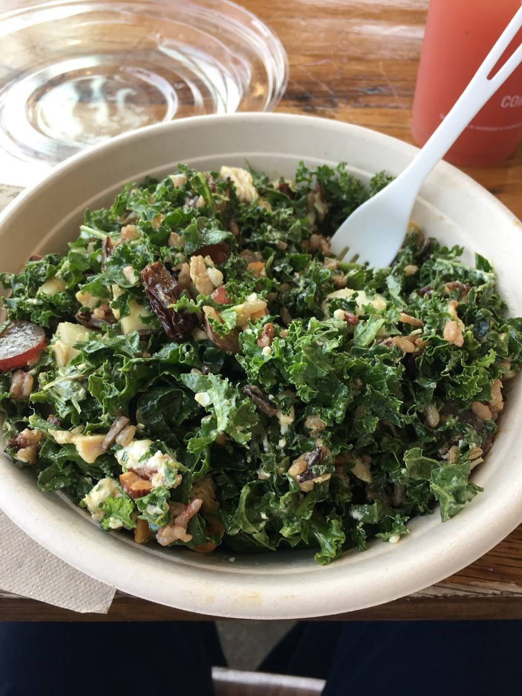 sweetgreen | restaurant | 8055 W 3rd St, Los Angeles, CA 90048, USA | 3239343404 OR +1 323-934-3404