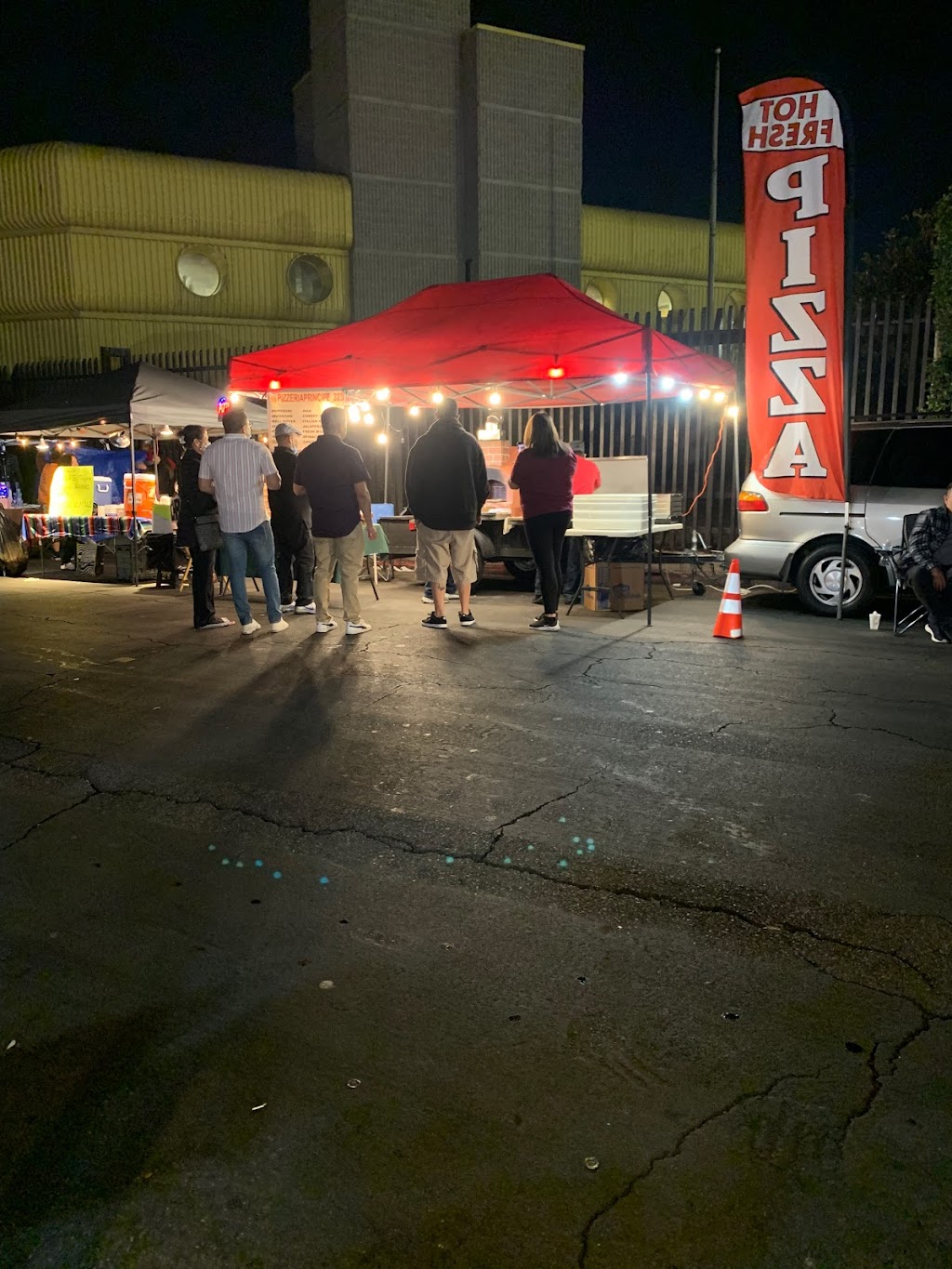 Pizzeria principe | restaurant | 3101 Artesian St, Los Angeles, CA 90031, USA | 2134531328 OR +1 213-453-1328