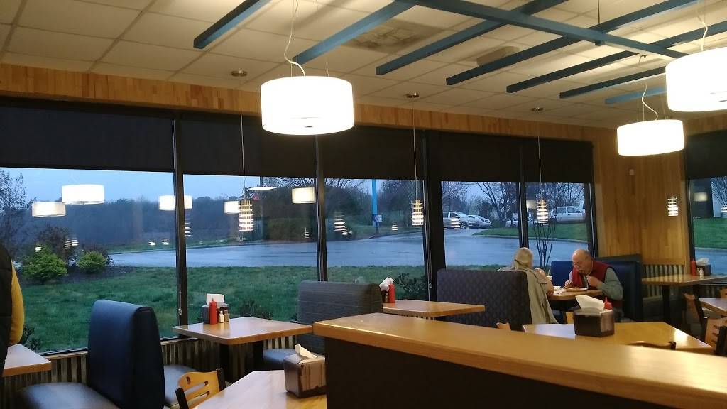 Showmars Gastonia @ 321 | restaurant | 1900 Broadcast St, Gastonia, NC 28052, USA | 7048643193 OR +1 704-864-3193