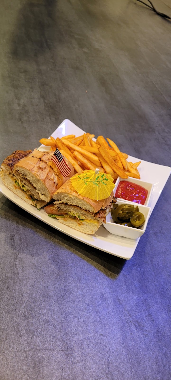 Venom Hookah Inc. | restaurant | 7560 Winnetka Ave, Winnetka, CA 91306, USA | 8188615951 OR +1 818-861-5951