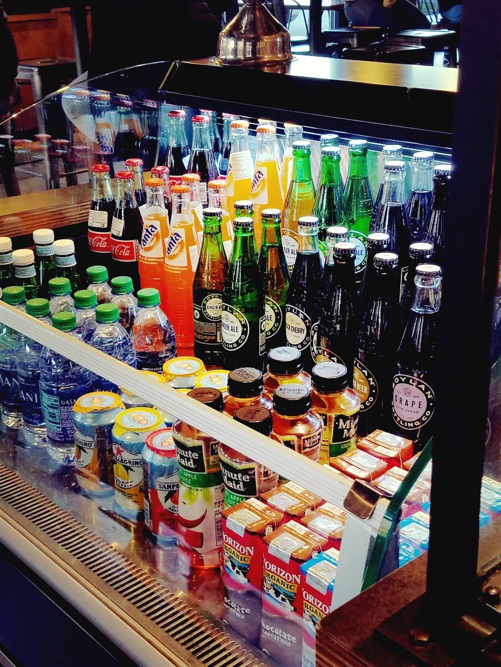 MOD Pizza | restaurant | 13941 Promenade Commons St, Gainesville, VA 20155, USA | 5712222088 OR +1 571-222-2088