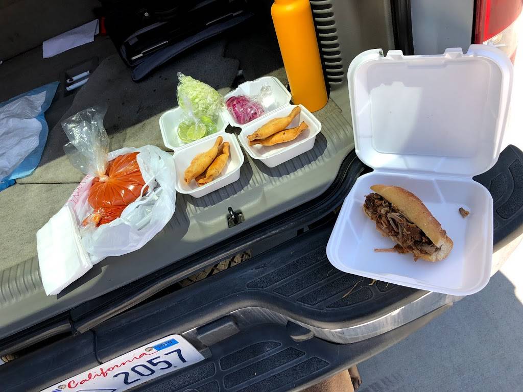 Tortas ahogadas La Chiva Rayada | restaurant | 4517, 5570 Mission Boulevard, Riverside, CA 92509, USA | 9517425464 OR +1 951-742-5464