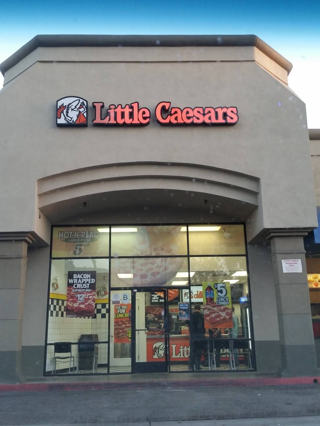 Little Caesars Pizza | meal takeaway | 934 E Colorado St, Glendale, CA 91205, USA | 8185510799 OR +1 818-551-0799