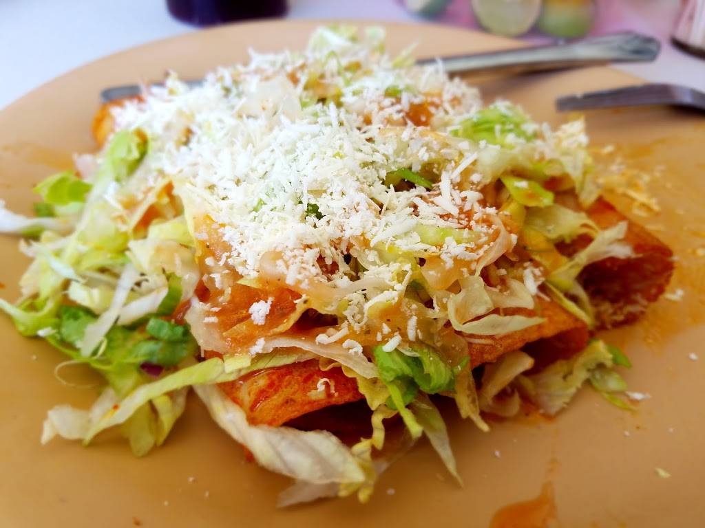 Ricos Antojitos Mexicanos | restaurant | Monte KIlimanjaro 4501, Las Cumbres, 22545 Tijuana, B.C., Mexico | 0446645846613 OR +52 1 664 584 6613