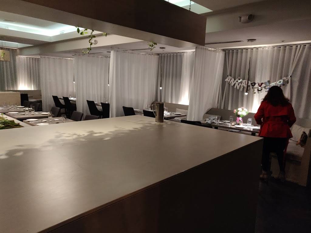 Dessous | restaurant | 312 S Main St, Ann Arbor, MI 48104, USA | 7342220202 OR +1 734-222-0202