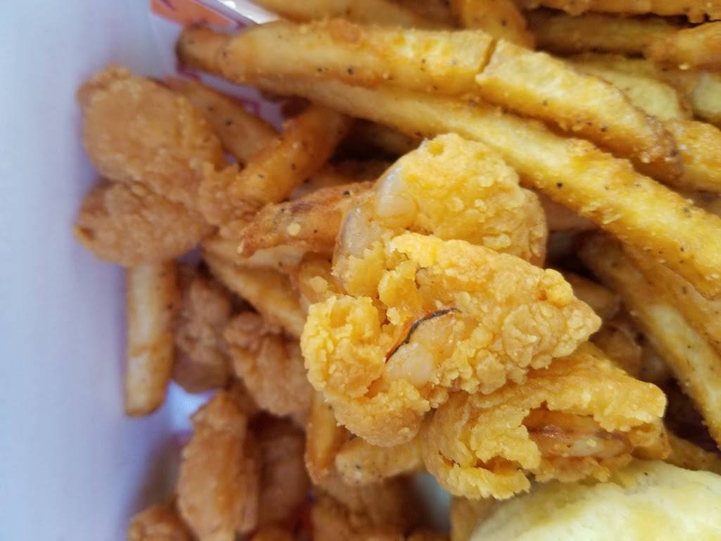 Popeyes Louisiana Kitchen | restaurant | 1760 Eastchase Pkwy, Fort Worth, TX 76120, USA | 8177361772 OR +1 817-736-1772