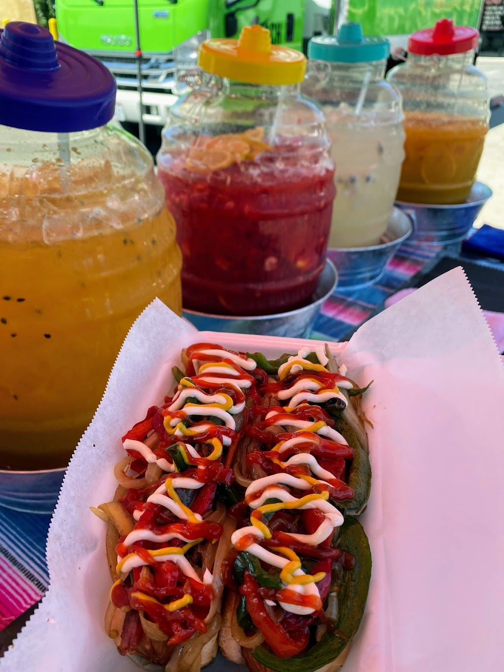 Los Toxicos SFV | meal takeaway | 9727 Laurel Canyon Blvd, Pacoima, CA 91331, USA | 7473139537 OR +1 747-313-9537