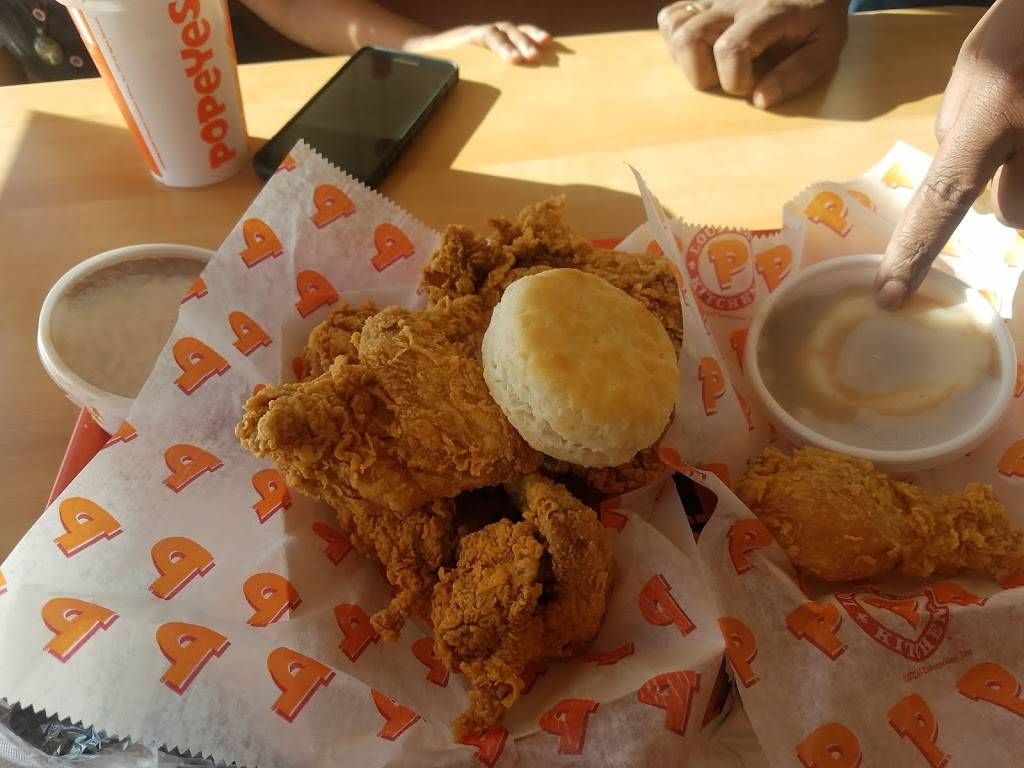 Popeyes Louisiana Kitchen | restaurant | 1000 Market Pl Blvd, Irving, TX 75063, USA | 9728693181 OR +1 972-869-3181