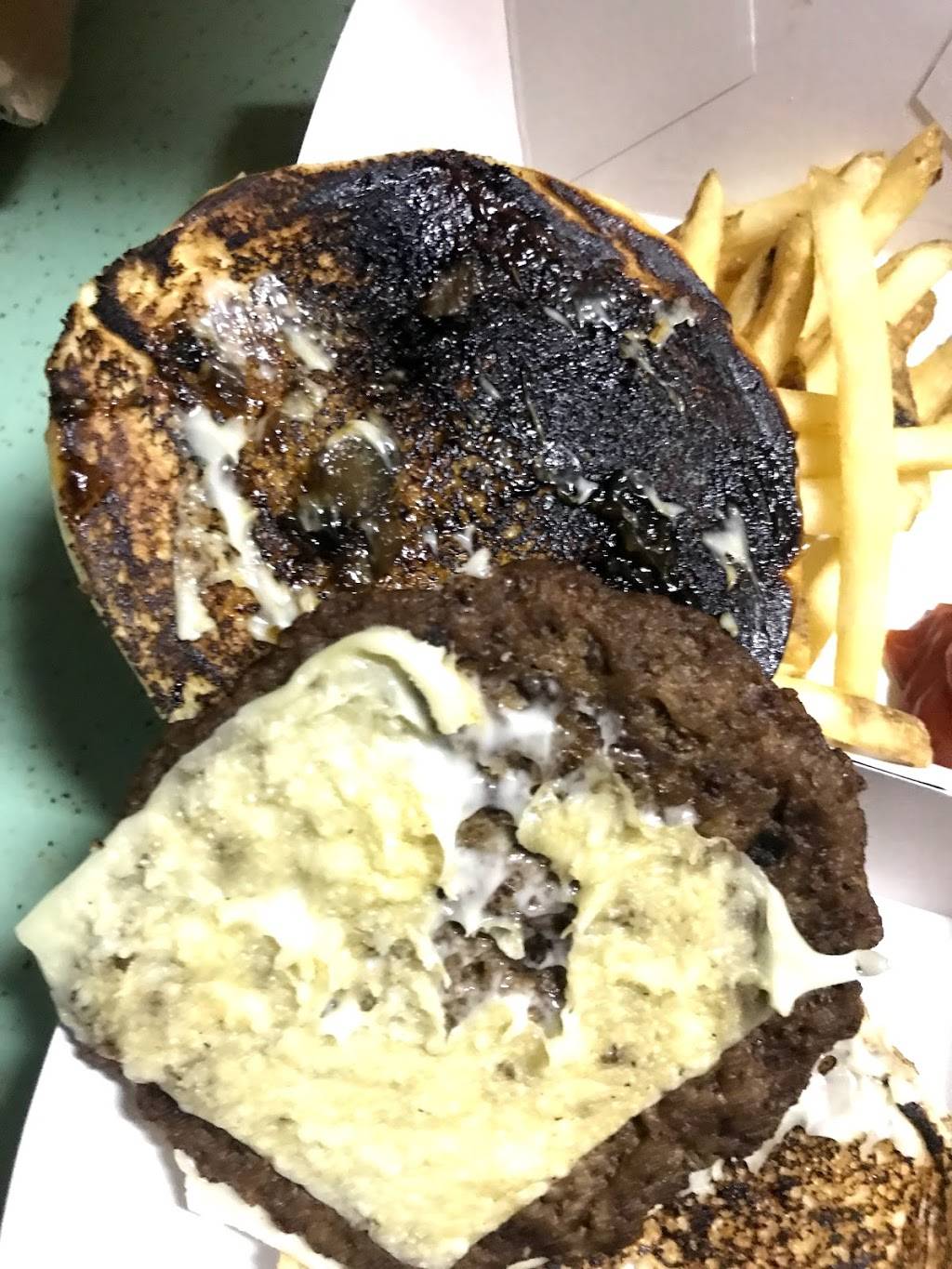 Hardees | restaurant | 493 N Guignard Dr, Sumter, SC 29150, USA | 8037757494 OR +1 803-775-7494