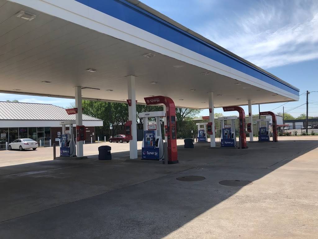 ORALE FOOD MART /MOBIL | restaurant | 2905 S Cooper St, Arlington, TX 76015, USA | 6822483680 OR +1 682-248-3680