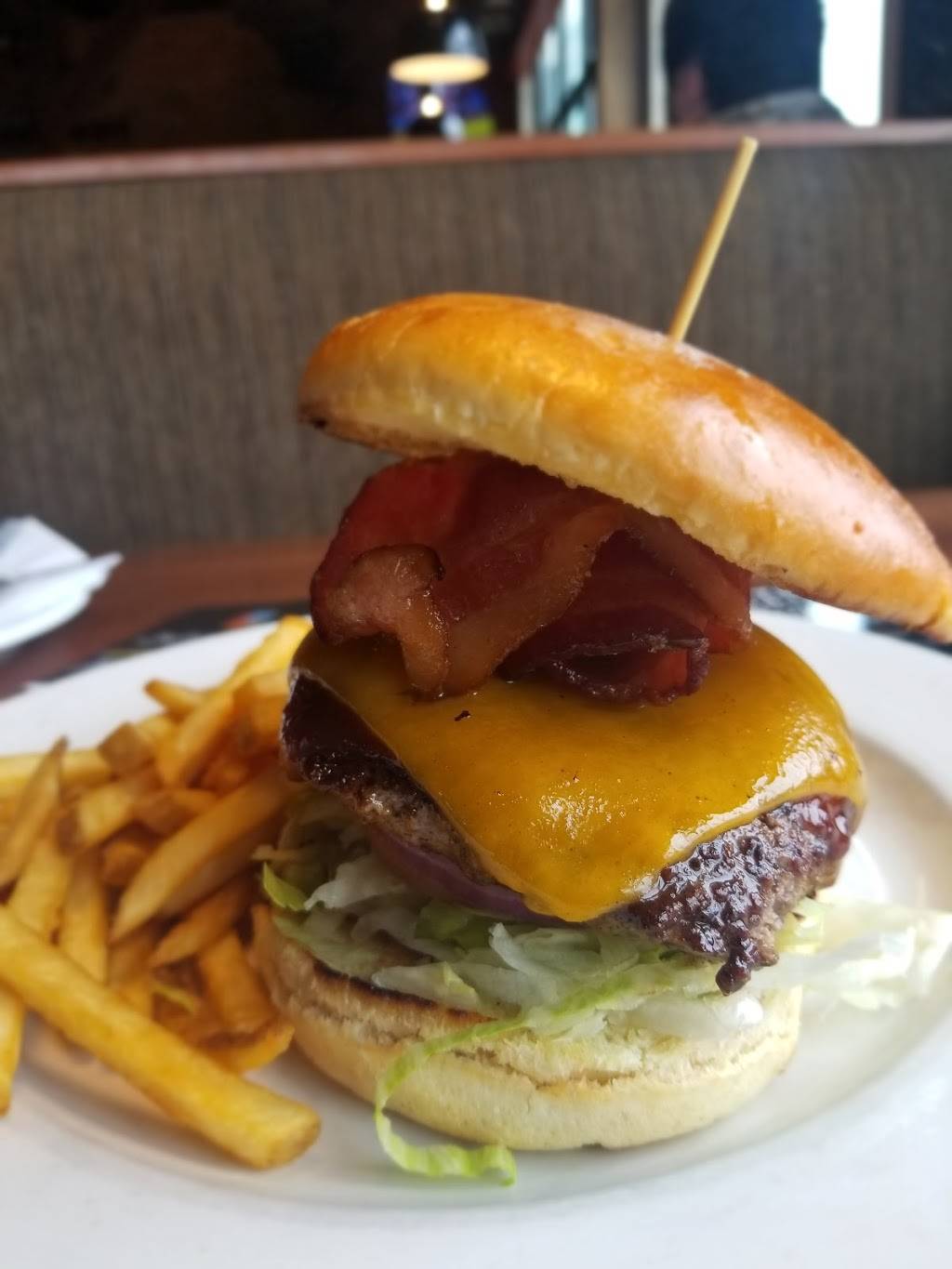 Brick House Tavern + Tap | restaurant | 140 Farm to Market 1960 Bypass Rd E, Humble, TX 77338, USA | 2813194410 OR +1 281-319-4410