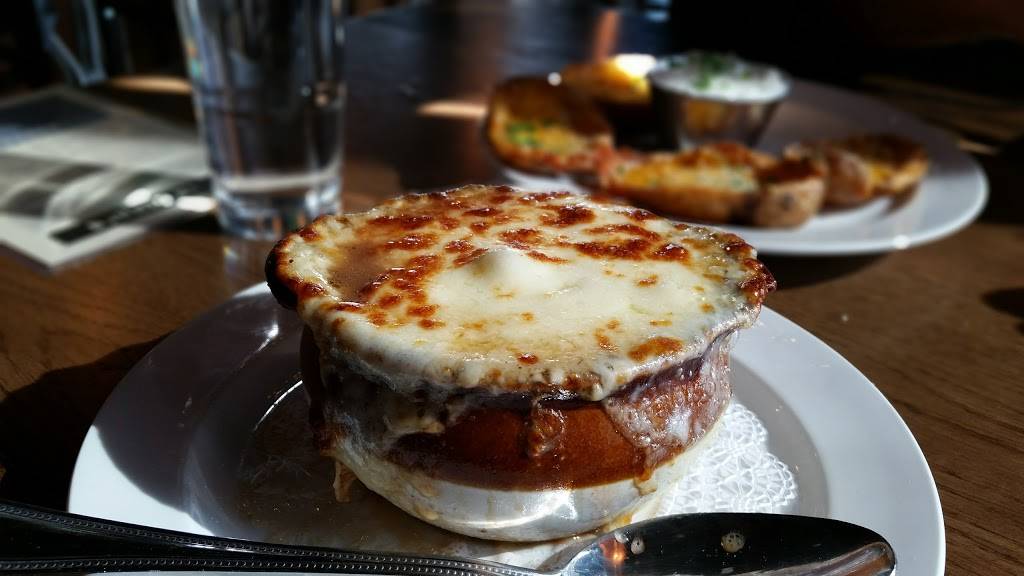 Pizza Man Oak Creek | restaurant | 7974 South Main Street, Oak Creek, WI 53154, USA | 4148561000 OR +1 414-856-1000