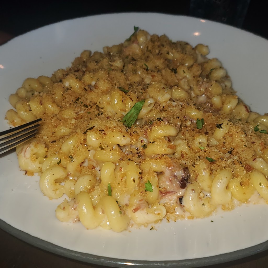 Chuck Lager Americas Tavern | restaurant | 2601 Navy Blvd, Glenview, IL 60026, USA | 2244350131 OR +1 224-435-0131