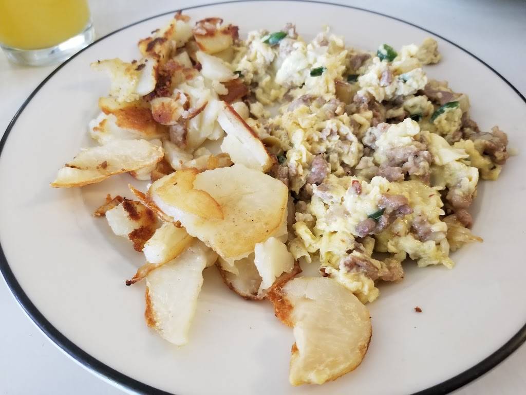 Luisas Cafe | cafe | 13698 Red Arrow Hwy, Harbert, MI 49115, USA | 2694699037 OR +1 269-469-9037