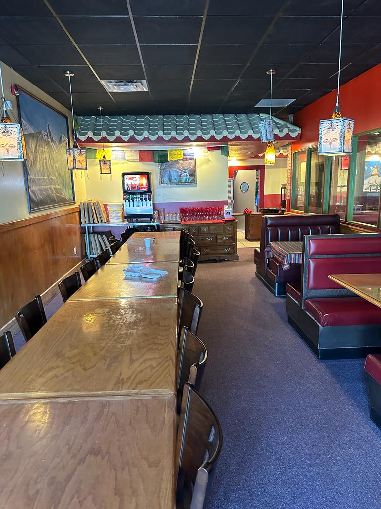 21st Century Curry Pizza | restaurant | 250 W 2100 S Expy F, Salt Lake City, UT 84115, USA | 8019354278 OR +1 801-935-4278