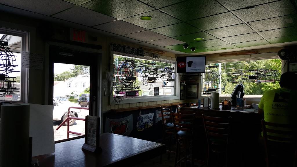 Ordinary Joes | restaurant | 253 Buckingham St, Oakville, CT 06779, USA | 8609451500 OR +1 860-945-1500