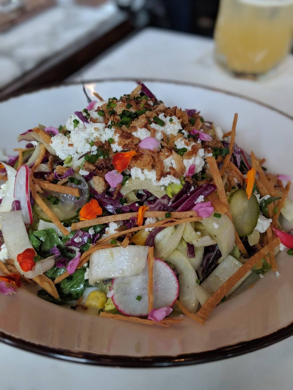 Weslodge Saloon | restaurant | 480 King St W, Toronto, ON M5V 1L7, Canada | 6476600999 OR +1 647-660-0999