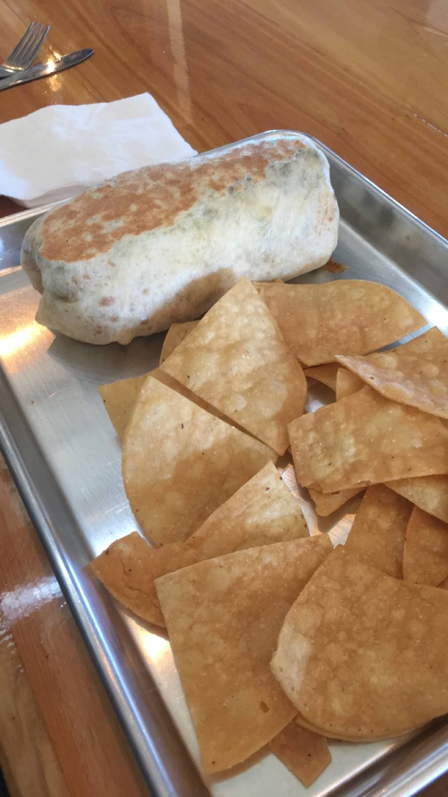 Hightide Burrito & Bar | restaurant | 4591 Lakeside Dr, Jacksonville, FL 32210, USA | 9044908427 OR +1 904-490-8427