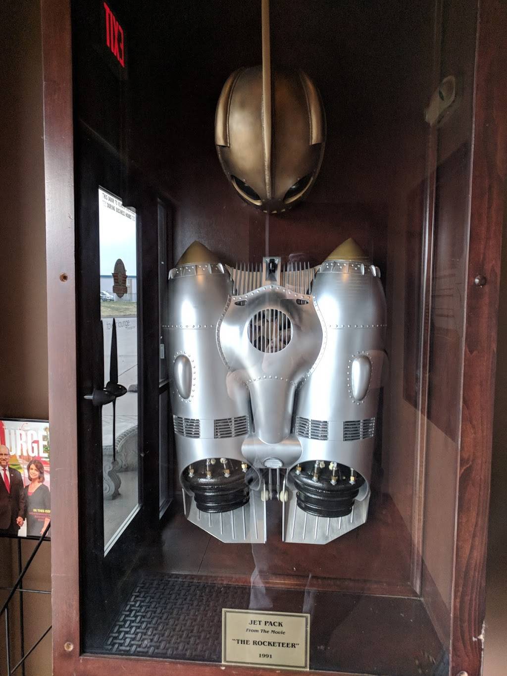 Hangar One Steak House | night club | 5925 W Kellogg Dr, Wichita, KS 67209, USA | 3169414900 OR +1 316-941-4900