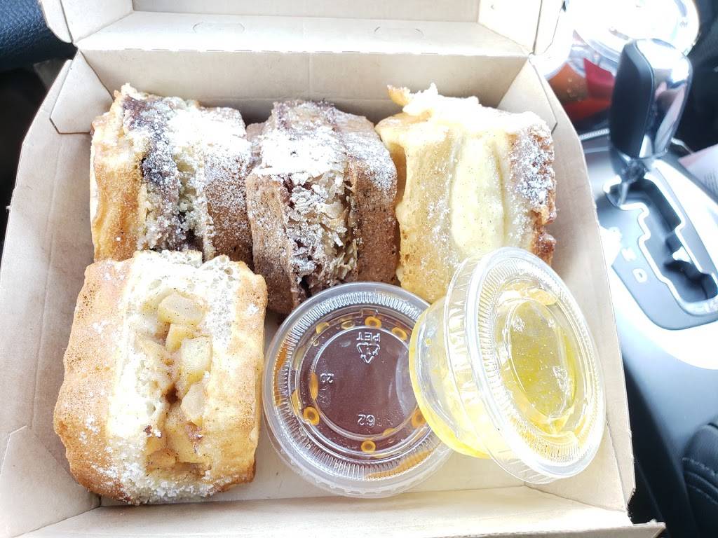 Ooga Booga Waffles | restaurant | 5000 Burnet Rd, Austin, TX 78756, USA | 8177276954 OR +1 817-727-6954