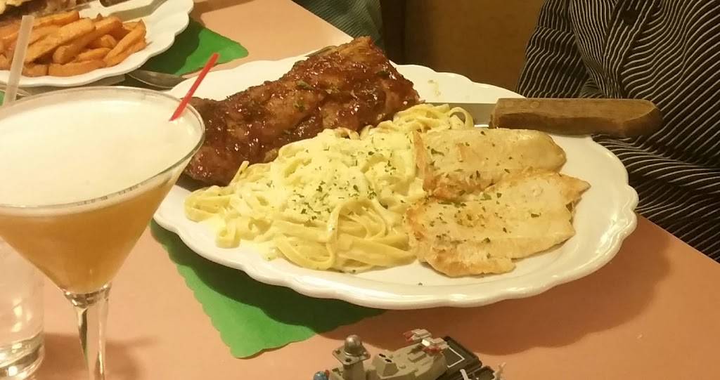 Joses Family Restaurant | restaurant | 2934 Highway Ave, Highland, IN 46322, USA | 2198384700 OR +1 219-838-4700