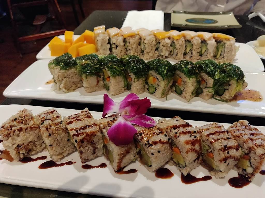 Umai Sushi & Sake House | restaurant | 730 Nordahl Rd #108, San Marcos, CA 92069, USA | 7602330888 OR +1 760-233-0888
