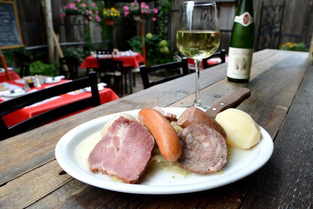 Bistro LAlsacien | restaurant | 240 Rue Sainte-Marie, La Prairie, QC J5R 1G2, Canada | 4509074250 OR +1 450-907-4250