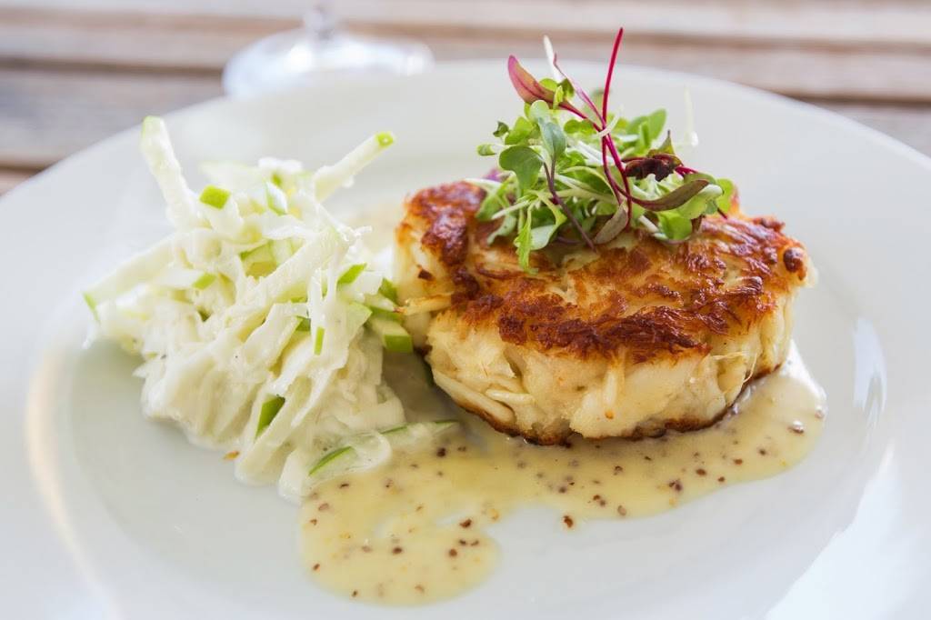 Bloody Point Golf Club & Resort | restaurant | 56 Fuskie Ln, Daufuskie Island, SC 29915, USA | 8433413030 OR +1 843-341-3030