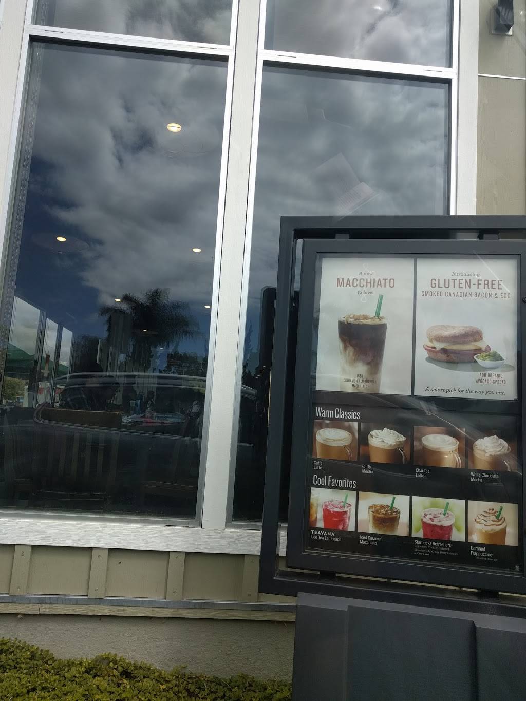 Starbucks | cafe | 310 S Palm Ave, Santa Paula, CA 93060, USA | 8055258082 OR +1 805-525-8082