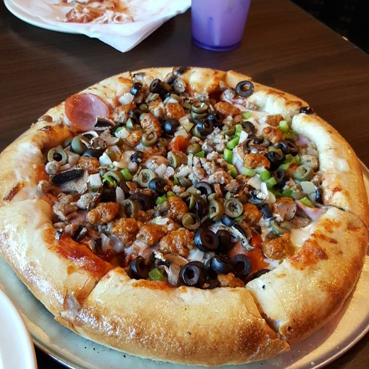 Mamas Pizza | restaurant | 1813 W Berry St, Fort Worth, TX 76110, USA | 8179233541 OR +1 817-923-3541