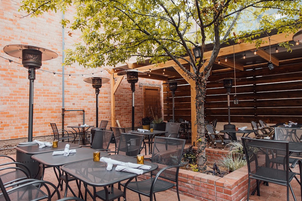 47 Scott and Scott & Co. | restaurant | 47 N Scott Ave, Tucson, AZ 85701, USA | 5206244747 OR +1 520-624-4747