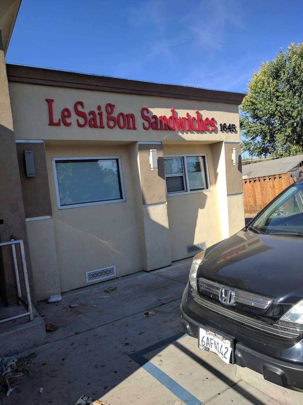 Le Saigon Sandwiches | restaurant | 1645 W Orangeburg Ave, Modesto, CA 95350, USA | 2092840018 OR +1 209-284-0018