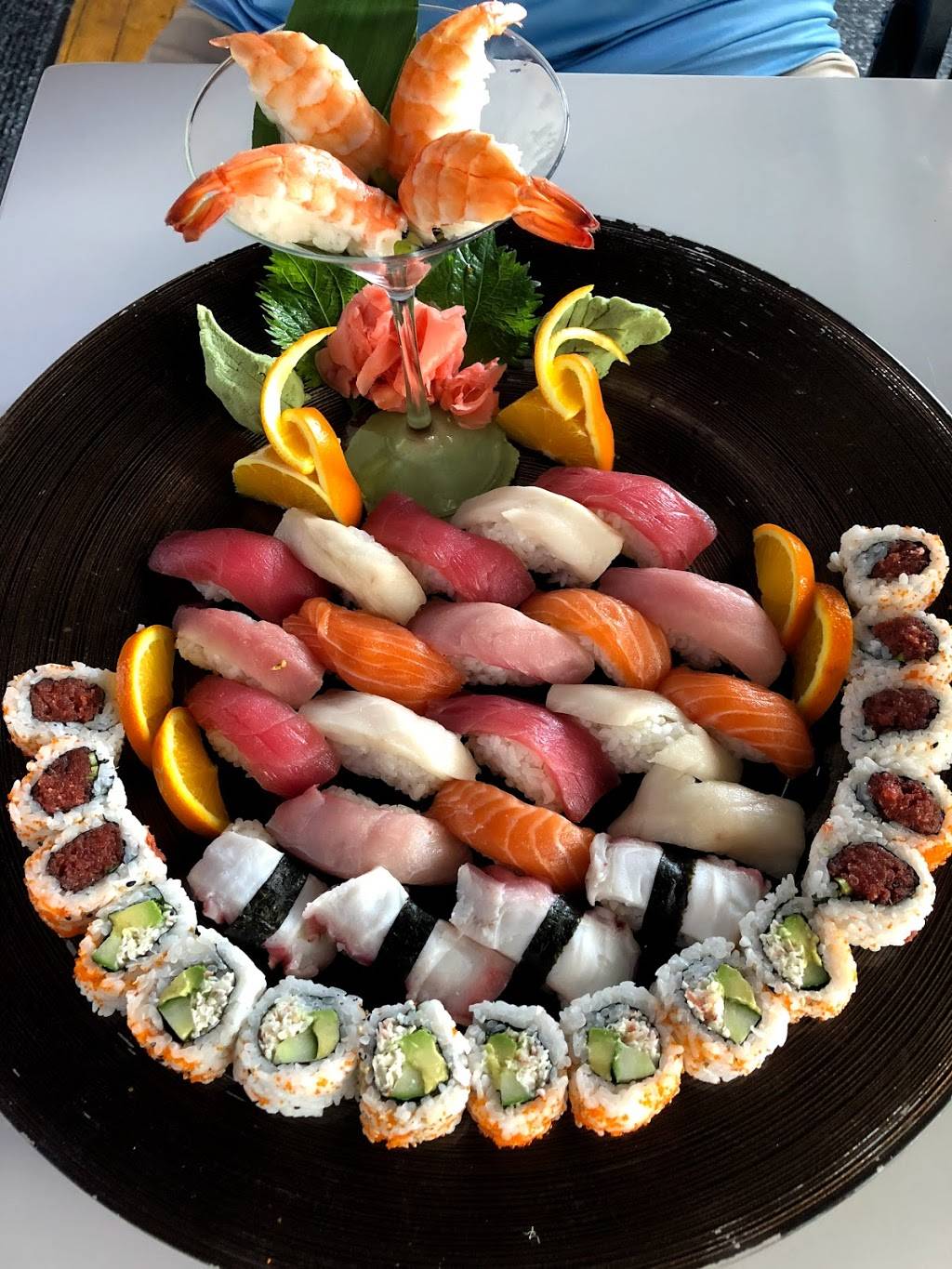 Blue Fish Sushi Thai | restaurant | 3601 W Commercial Blvd, Lauderdale Lakes, FL 33309, USA | 9544851727 OR +1 954-485-1727