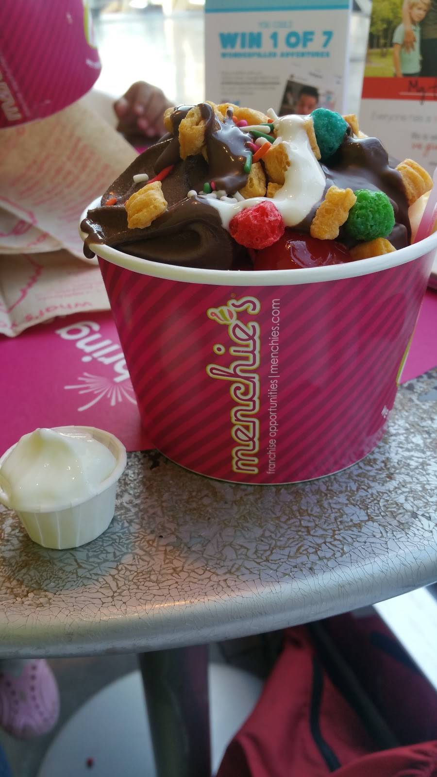 Menchies Frozen Yogurt | bakery | 168 W Hillcrest Dr # 1, Thousand Oaks, CA 91360, USA | 8055570700 OR +1 805-557-0700