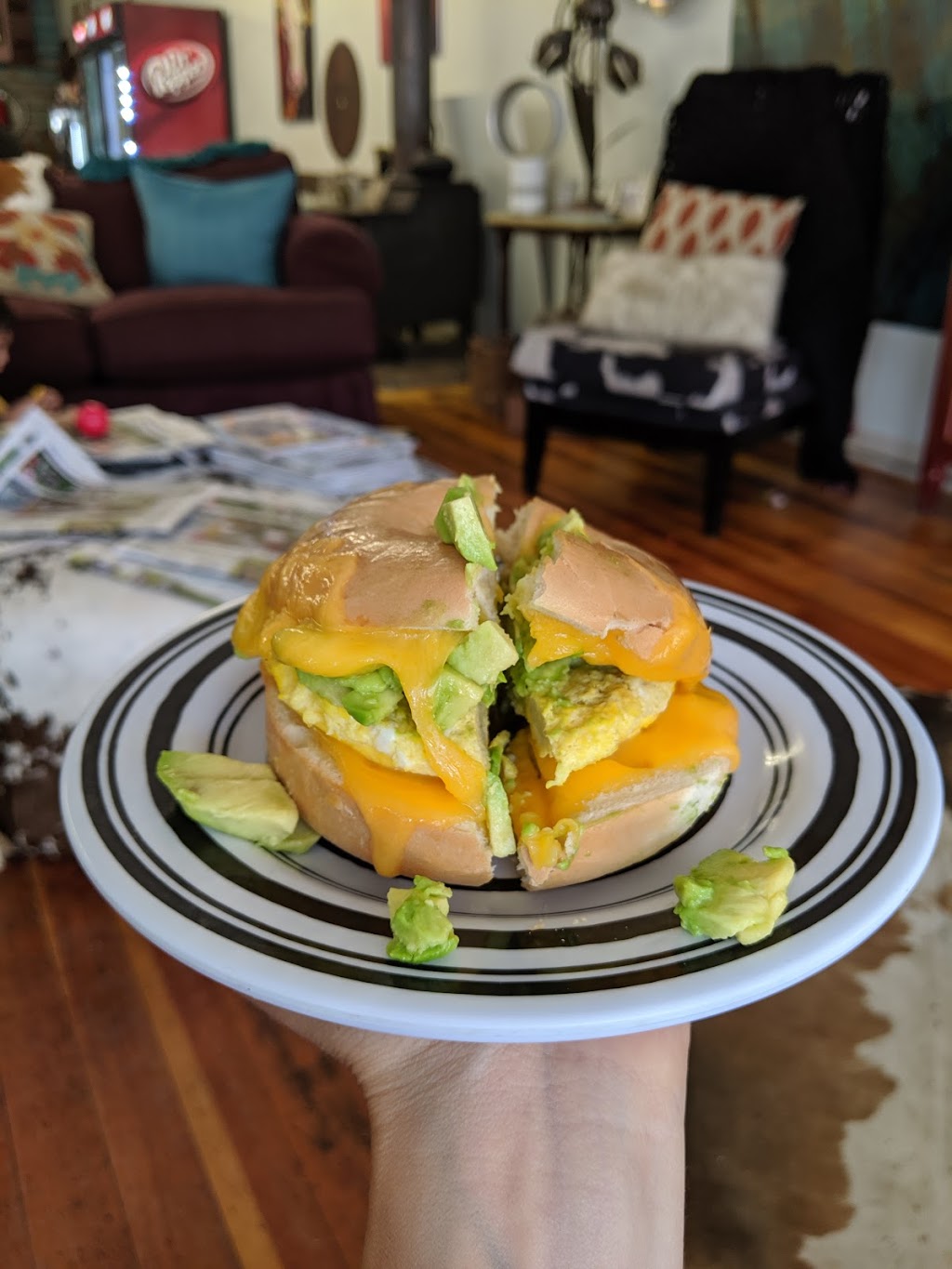 Gigi’s ARBNB | restaurant | 15792 CA-89, Crescent Mills, CA 95934, USA | 2812534517 OR +1 281-253-4517