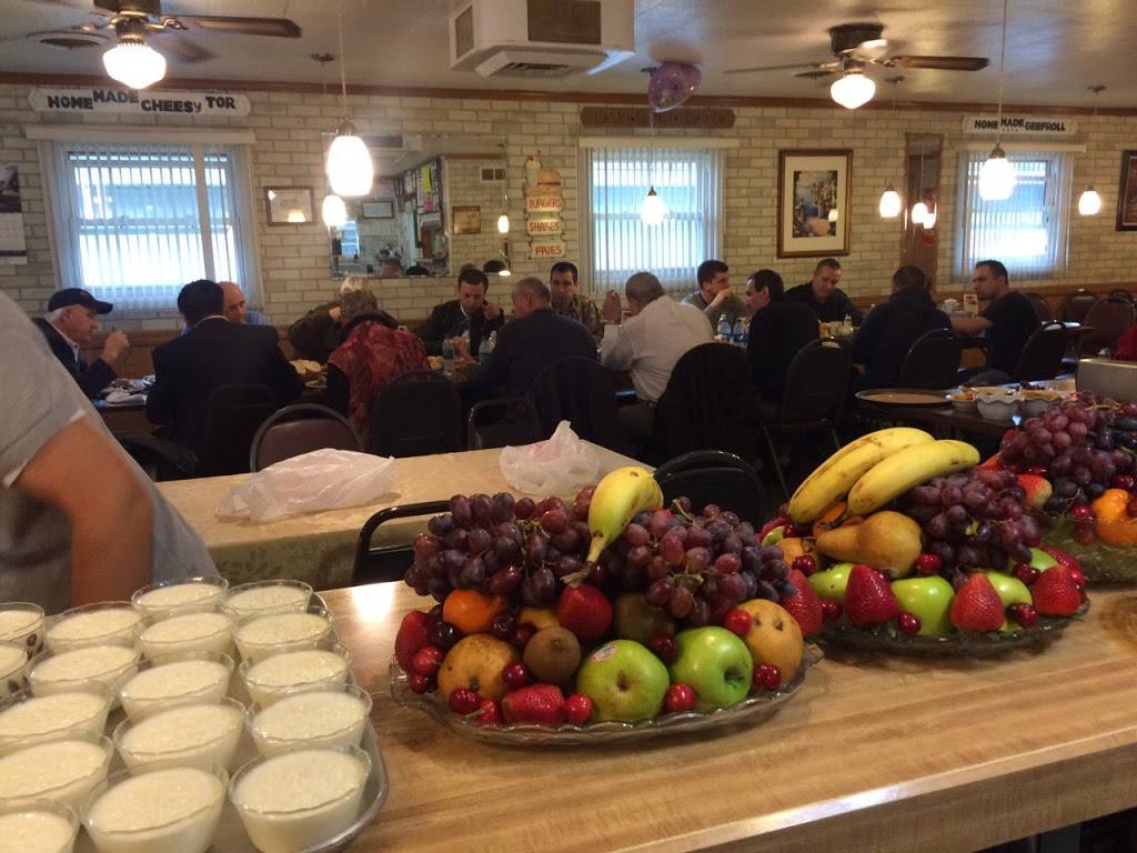 Alis Pantry Family Restaurant | restaurant | 104 N Mccoy St, Granville, IL 61326, USA | 8153396575 OR +1 815-339-6575