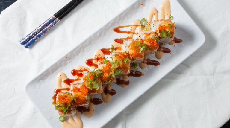 Sushi Gogo | meal takeaway | 92 Charter Oak Ave, San Francisco, CA 94124, USA | 4156012012 OR +1 415-601-2012