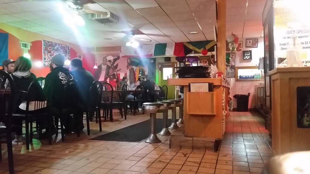 Lalas Place | restaurant | 3470 E Layton Ave, Cudahy, WI 53110, USA | 4147444417 OR +1 414-744-4417