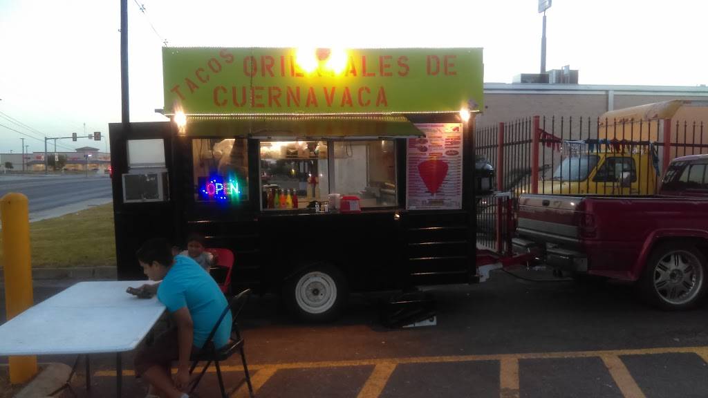 Tacos Orientales De Cuernavaca | restaurant | 3907 Culebra Rd #103, San Antonio, TX 78228, USA | 2105963571 OR +1 210-596-3571