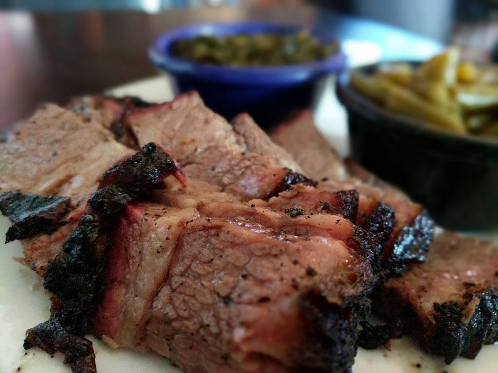 Sista Whites Cafe | restaurant | 503 S Gulf Blvd, Freeport, TX 77541, USA | 9792331313 OR +1 979-233-1313