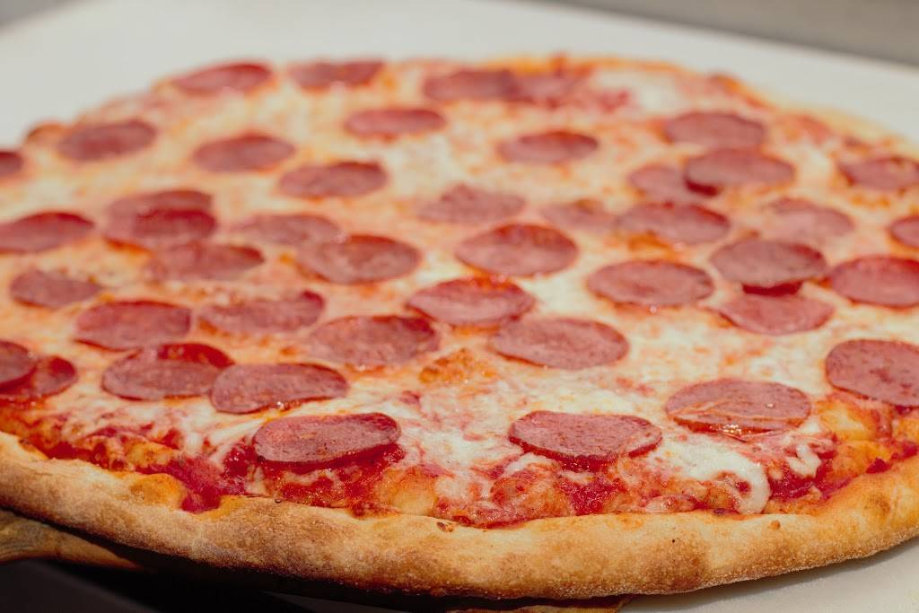 Broadway Pizzeria-Restaurant | restaurant | 700 Broadway #52, Westwood, NJ 07675, USA | 2016667222 OR +1 201-666-7222