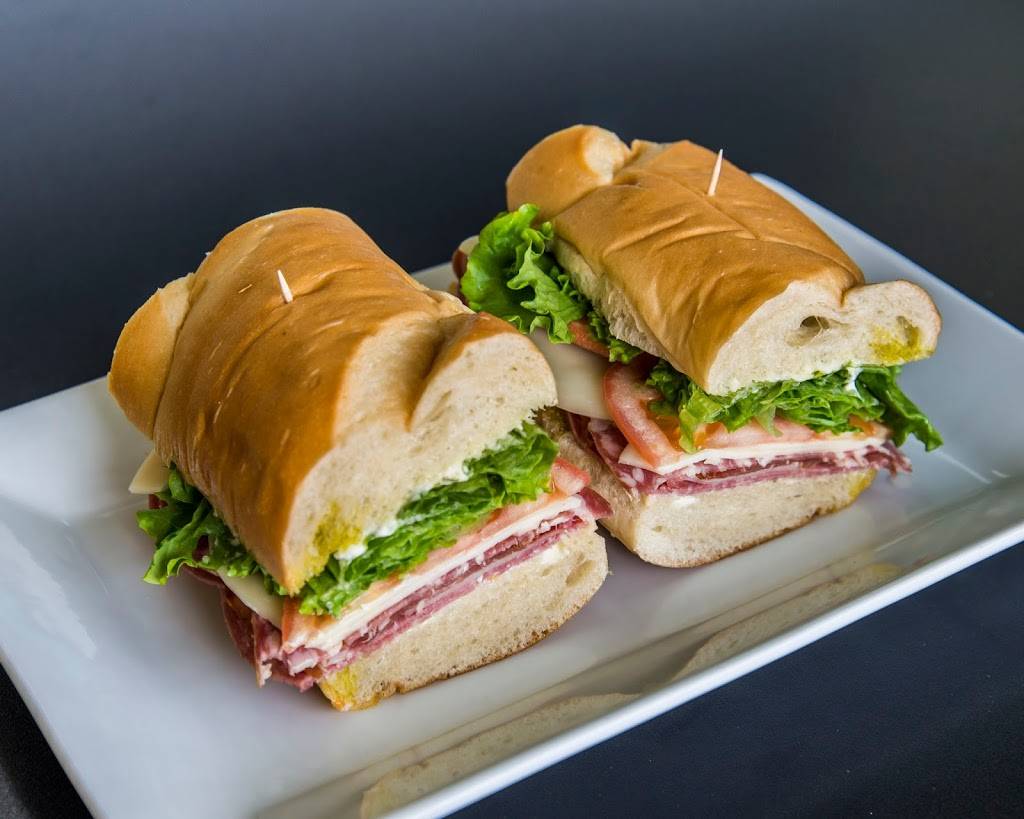 Gillys Craft Beer & Fine Wine | restaurant | 2009 Chapman Ave, Rockville, MD 20852, USA | 3017705515 OR +1 301-770-5515