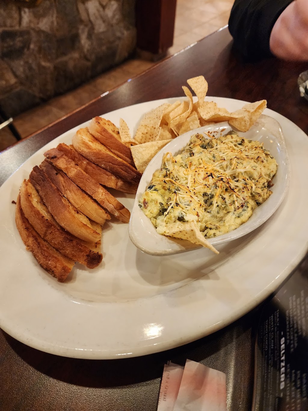 Hammers Bar & Grill | restaurant | 12611 N Division St, Spokane, WA 99218, USA | 5092423697 OR +1 509-242-3697